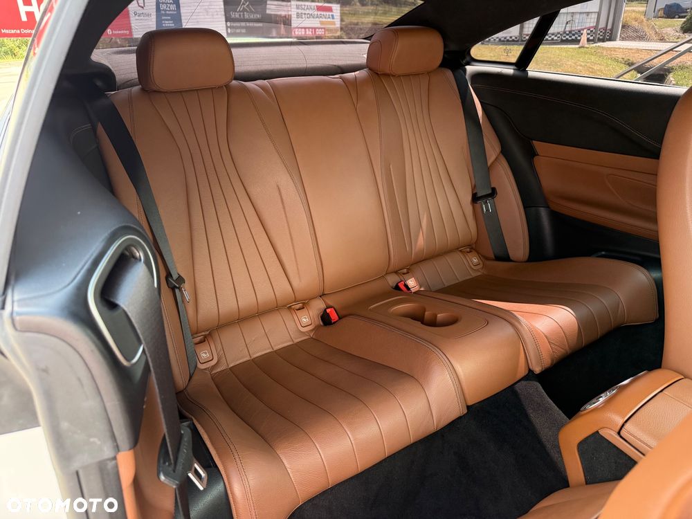 Mercedes-Benz Klasa E 200 9G-TRONIC - 9