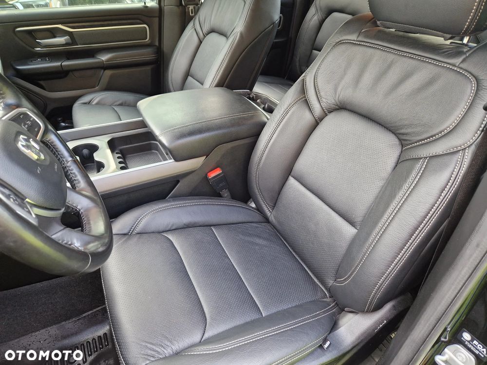 RAM 1500 5.7 Quad Cab Longbed Bighorn Black - 18