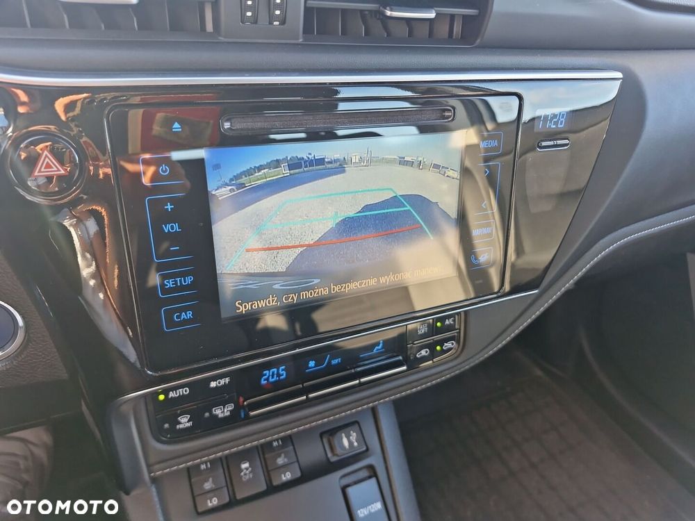 Toyota Auris Hybrid 135 Premium - 20