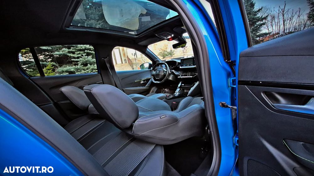 Peugeot 208 PureTech 130 EAT8 GT - 26