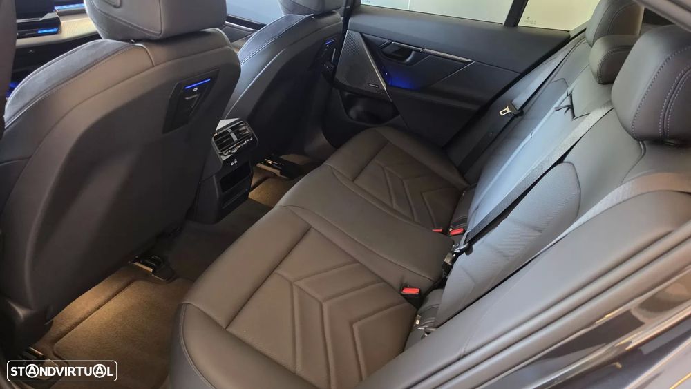 BMW 520 d Pack Desportivo M - 50