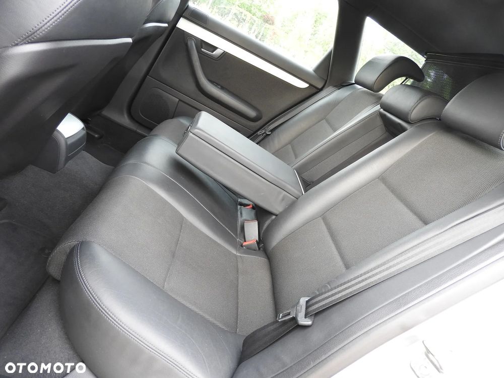 Audi A4 Avant 1.8T - 19