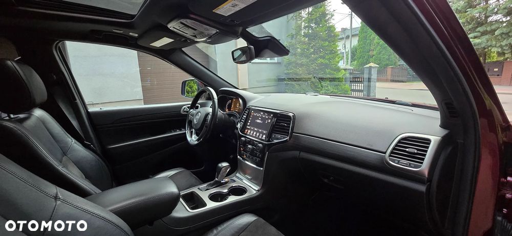 Jeep Grand Cherokee - 11