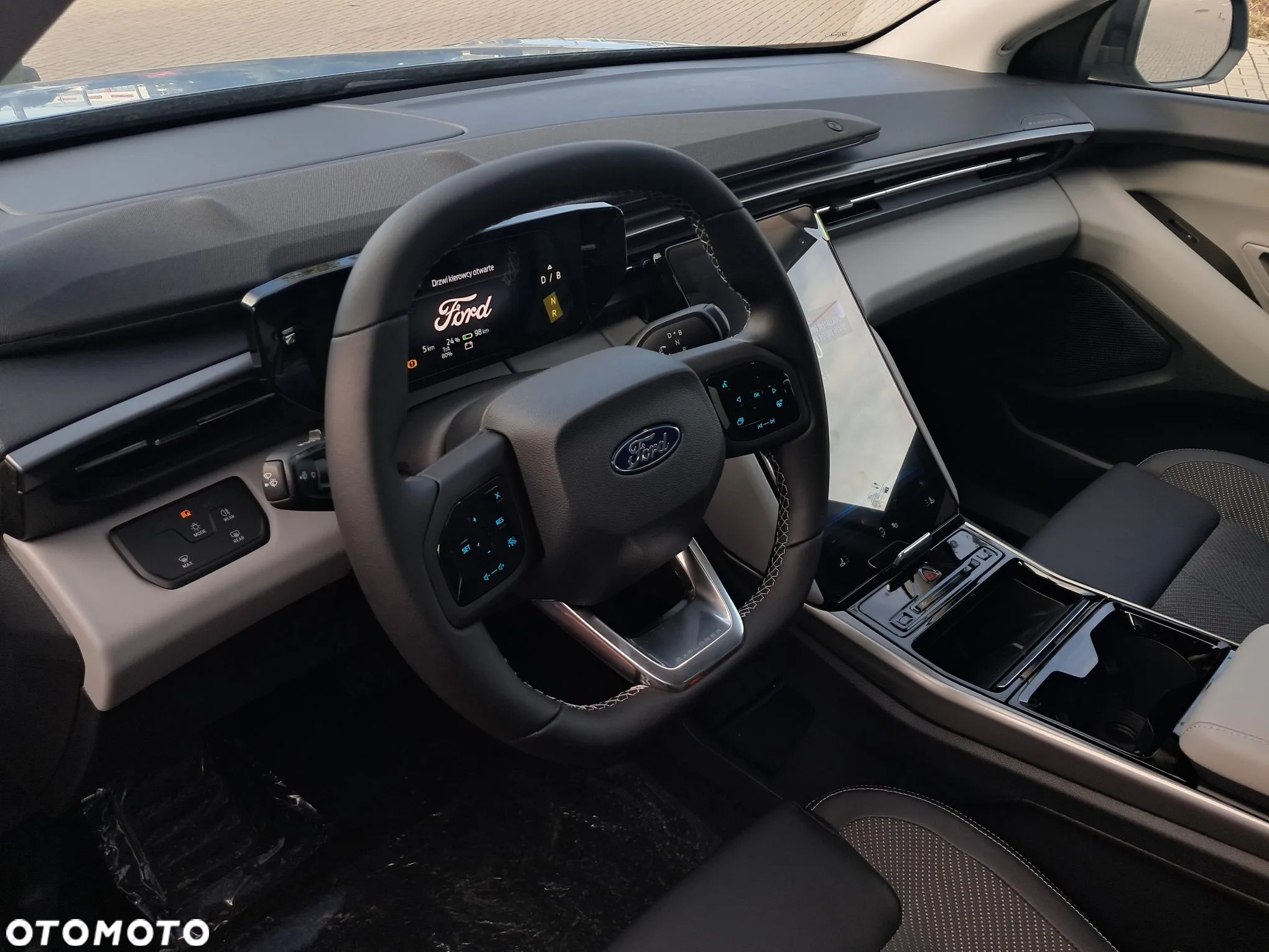 Ford Explorer 77kWh RWD - 12