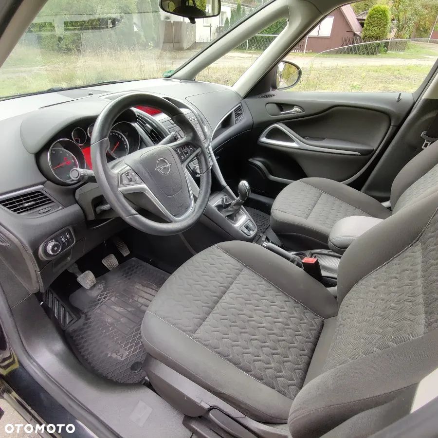 Opel Zafira - 23