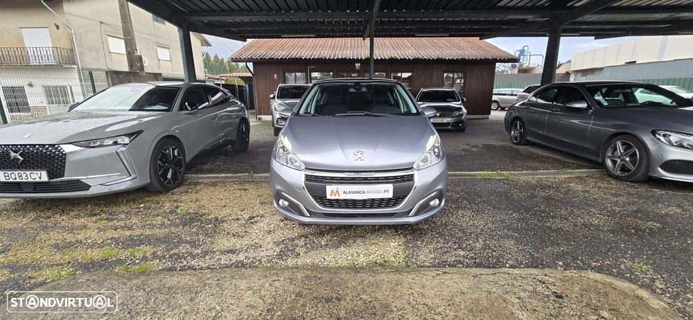 Peugeot 208 1.5 BlueHDi Signature - 4