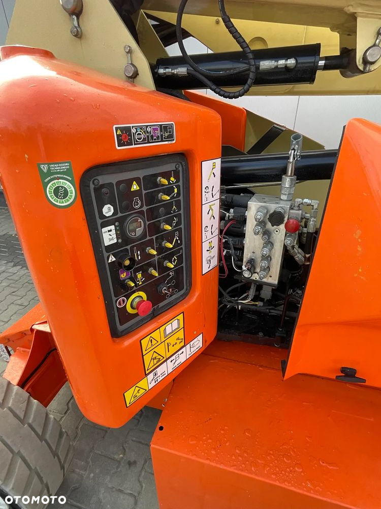 JLG e450AJ - 11