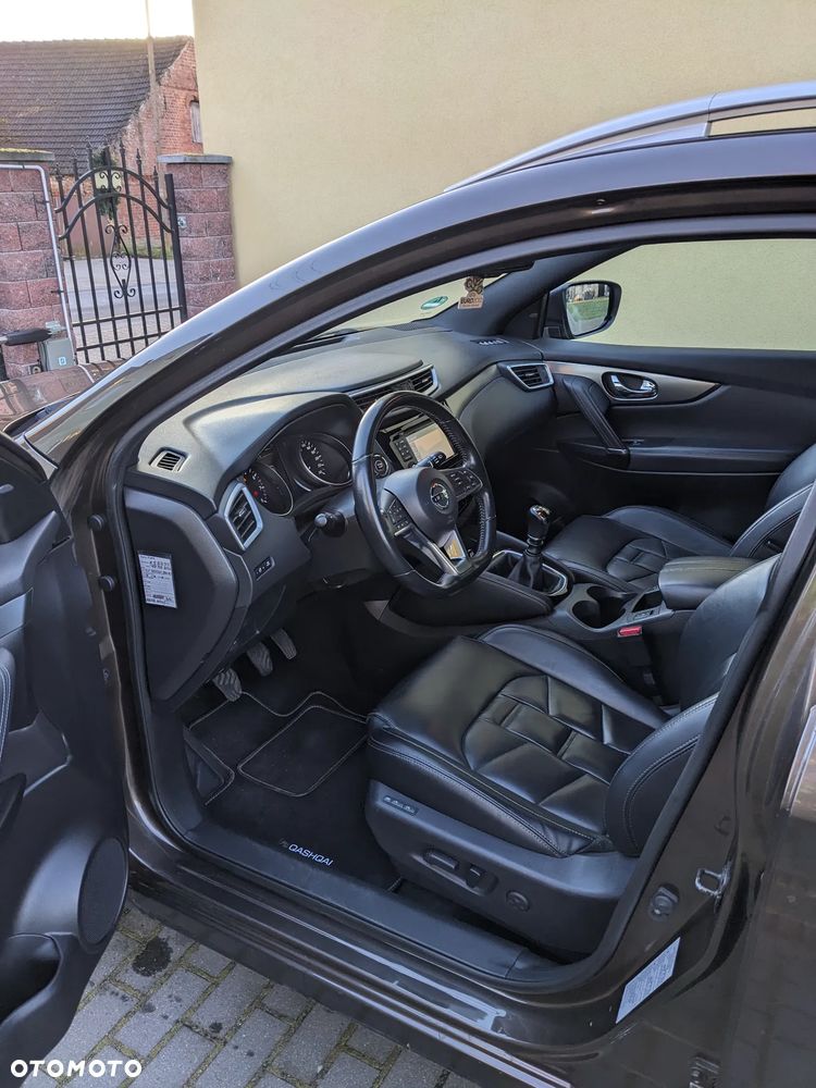 Nissan Qashqai 1.2 DIG-T Tekna+ - 24