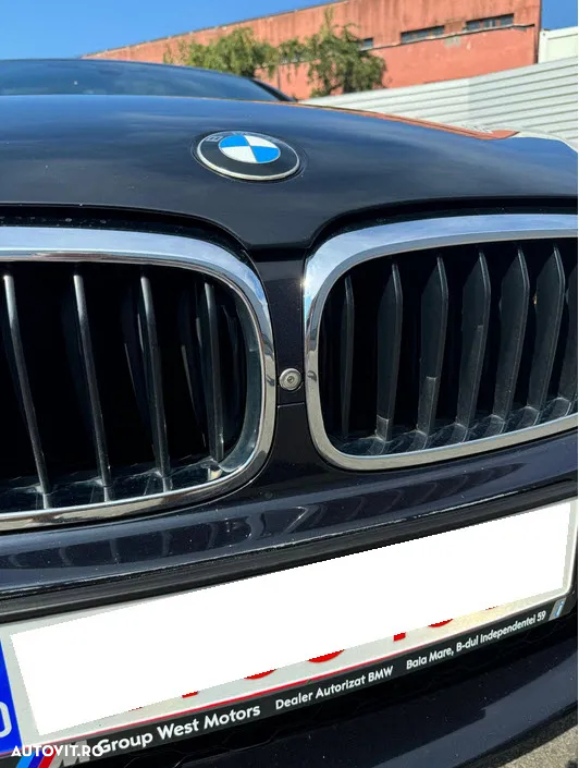 BMW Seria 5 520d xDrive AT - 17