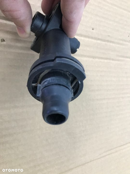 Obudowa termostatu Bmw 3 5 7 E46 E38 E39 E65 2.0d 3.0d M47 M57 TERMOSTAT EGR 2247723 - 4
