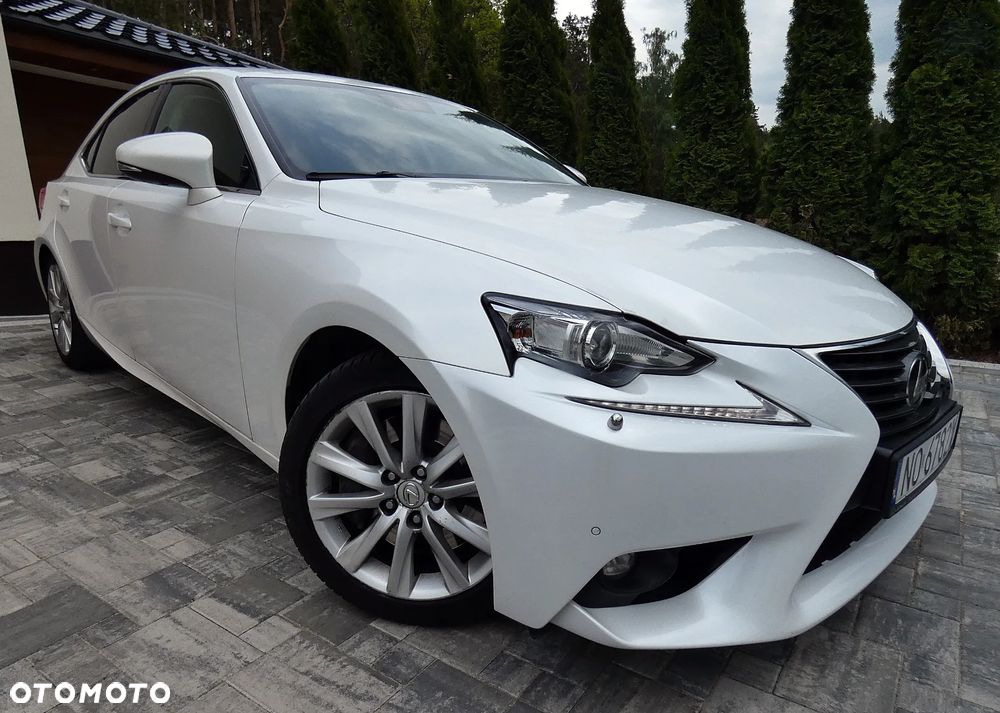 Lexus IS 200t / 300 Black - 39