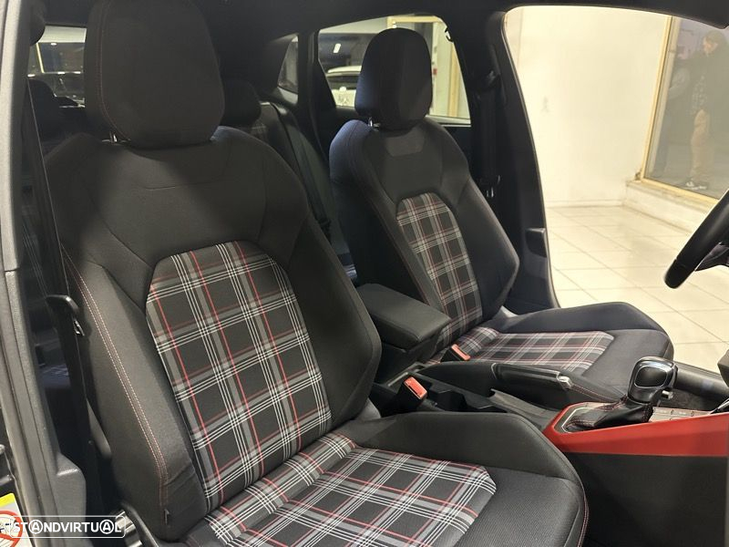VW Polo 2.0 TSI GTI DSG - 44