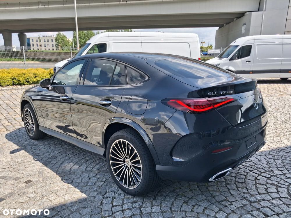 Mercedes-Benz GLC 300 de 4-Matic AMG Line - 5