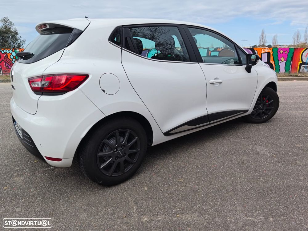 Renault Clio 0.9 TCe Limited Bi-Fuel - 3