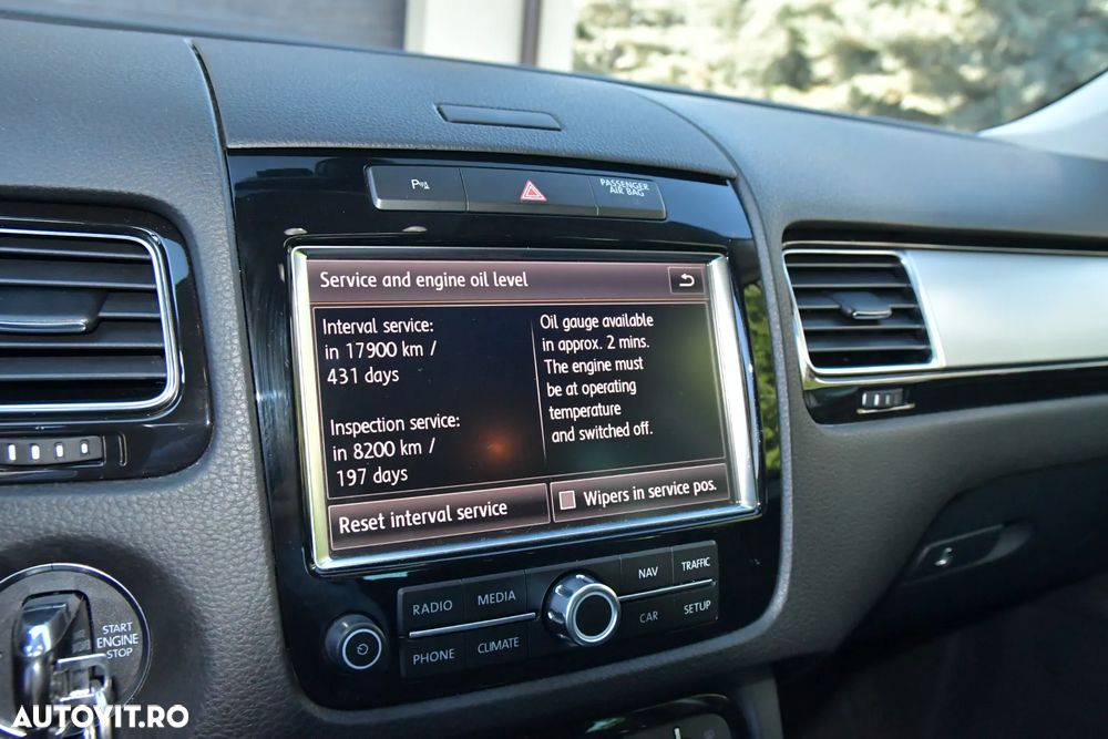 Volkswagen Touareg 3.0 V6 TDI BMT - 23