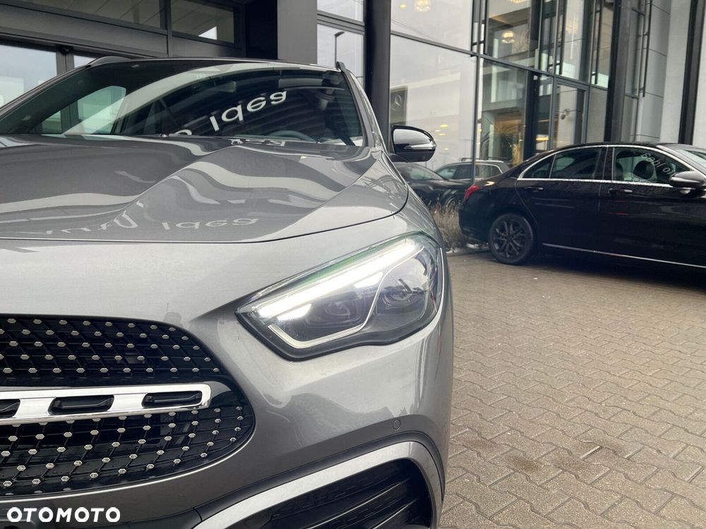 Mercedes-Benz GLA - 3