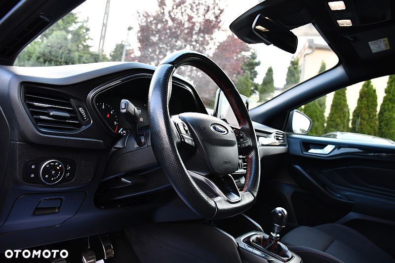 Ford Focus 1.5 EcoBlue Start-Stopp-System ST-LINE X - 11
