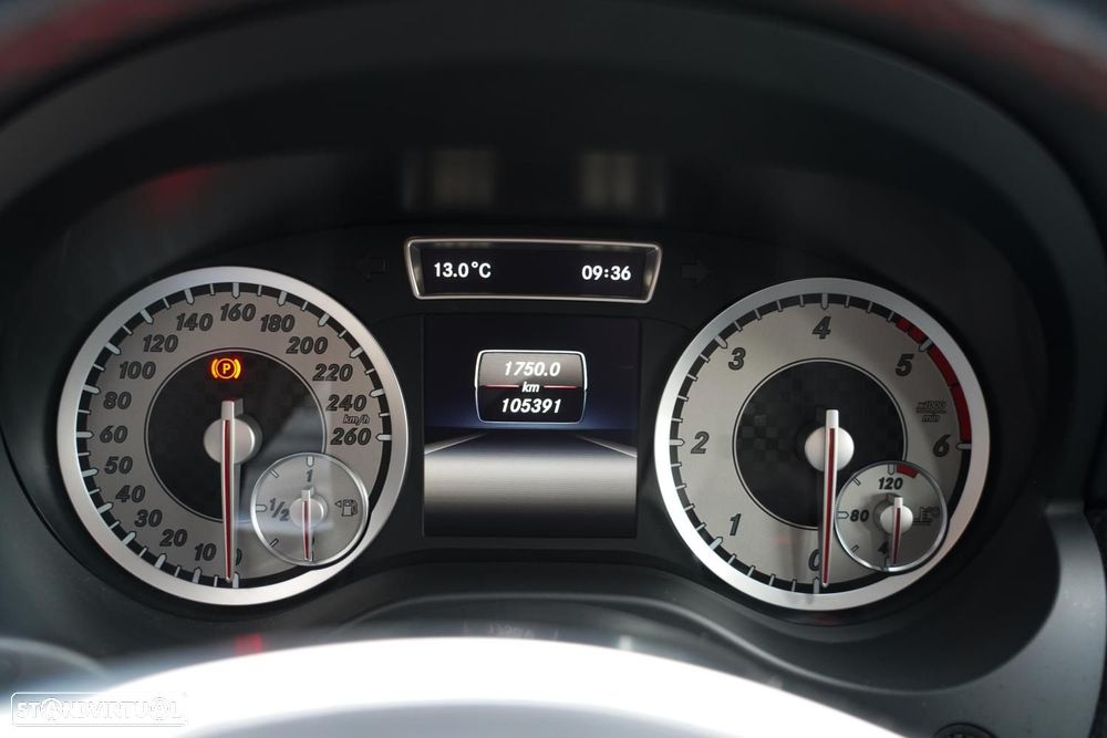 Mercedes-Benz A 180 d AMG Line - 8