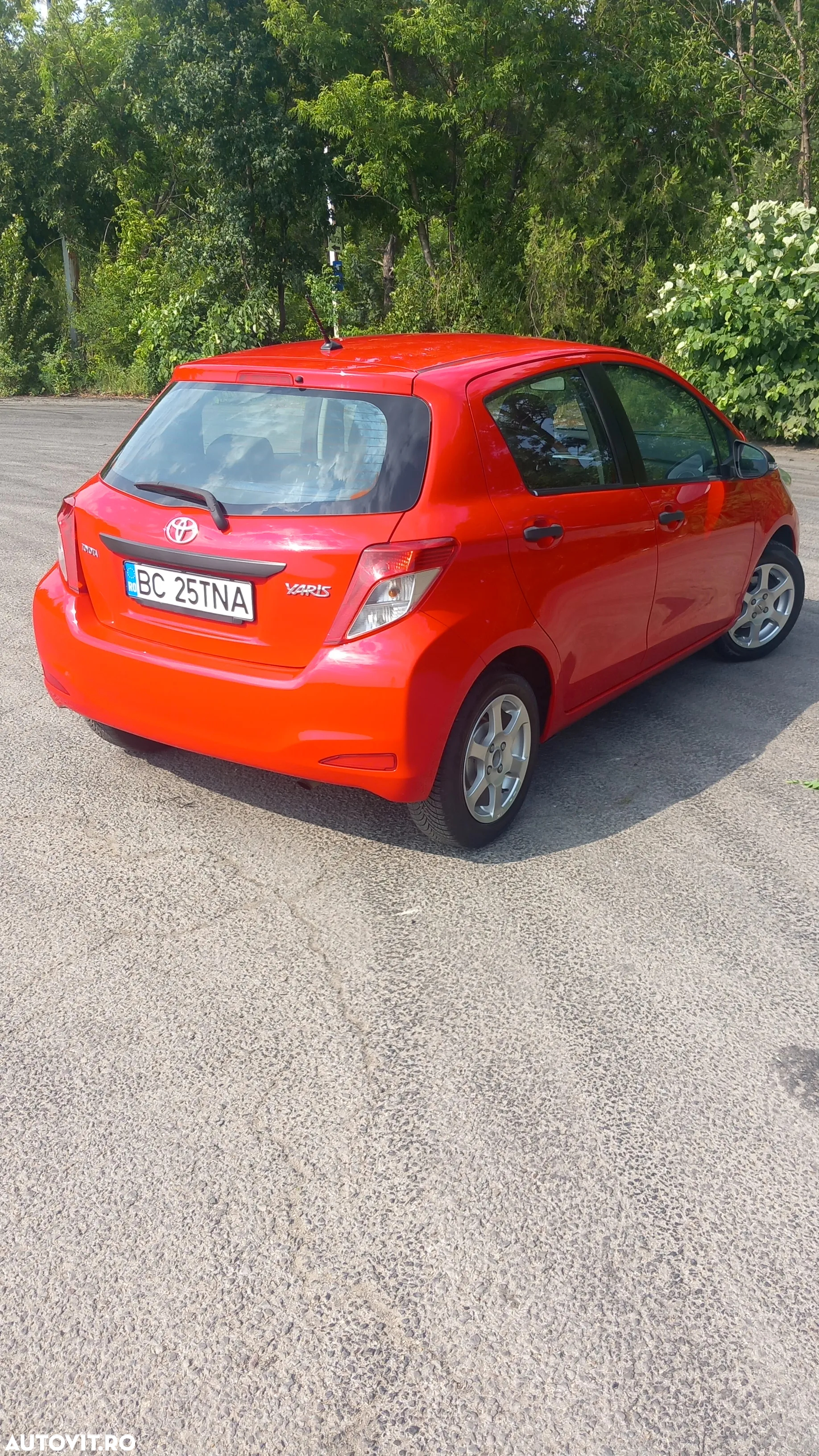 Toyota Yaris 1.3 VVT-i Terra - 3