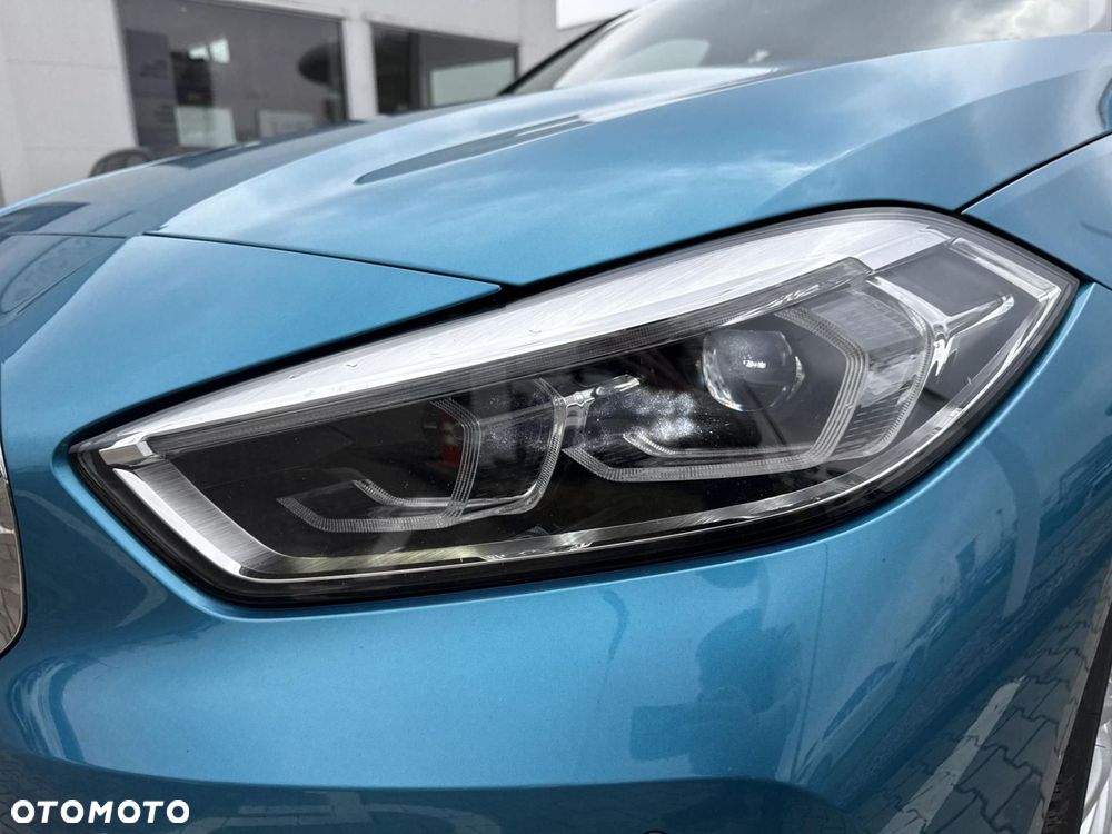 BMW Seria 1 - 25