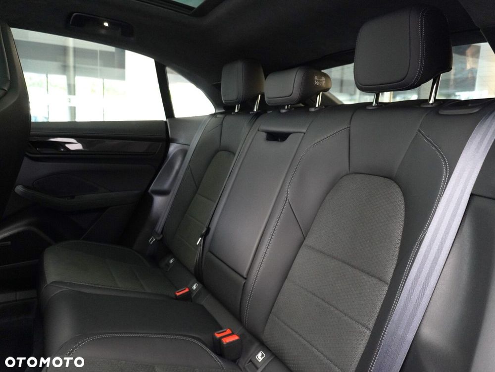 Porsche Macan GTS 100kWh - 38