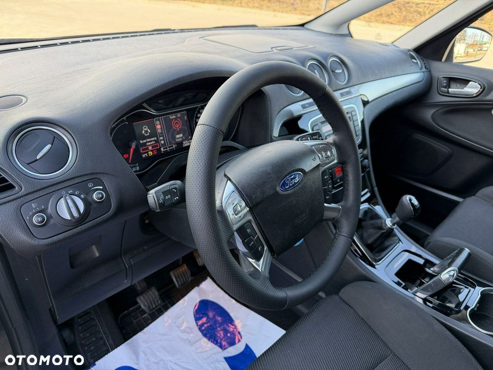 Ford S-Max 2.0 TDCi Titanium - 19