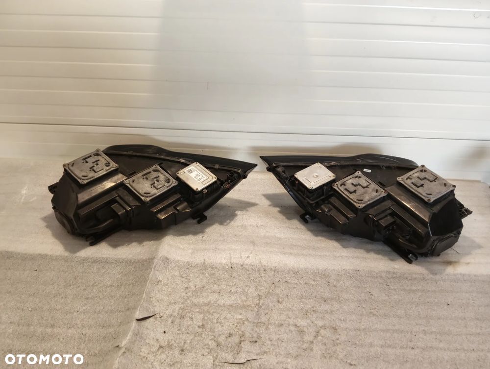 Audi A7 4G FULL LED KOMPLET LAMP PRZEDNUICH  4G8941033 / 4G8941034 - 8