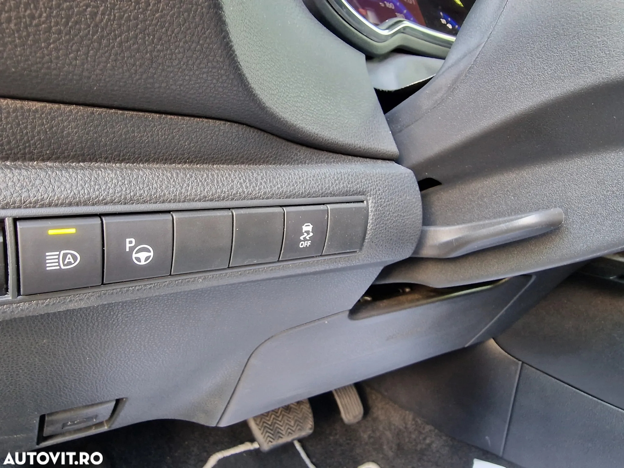 Toyota Corolla 1.8 HSD TS Dynamic - 21