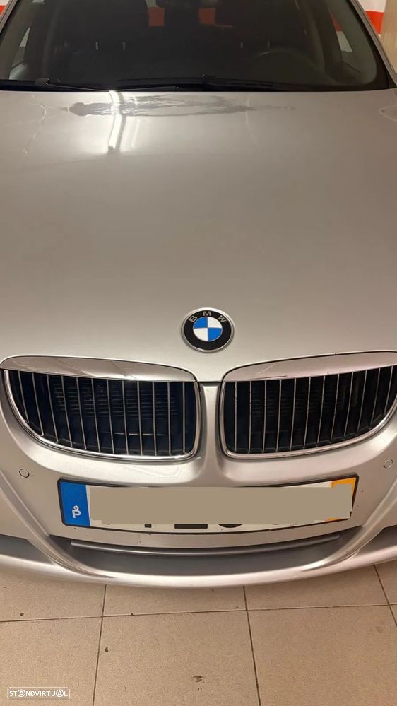 BMW 320 dA Touring - 4