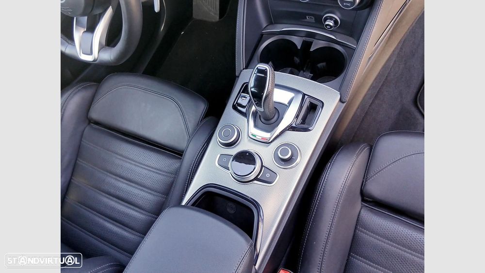 Alfa Romeo Stelvio 2.2 D Sprint Q4 AT8 - 23