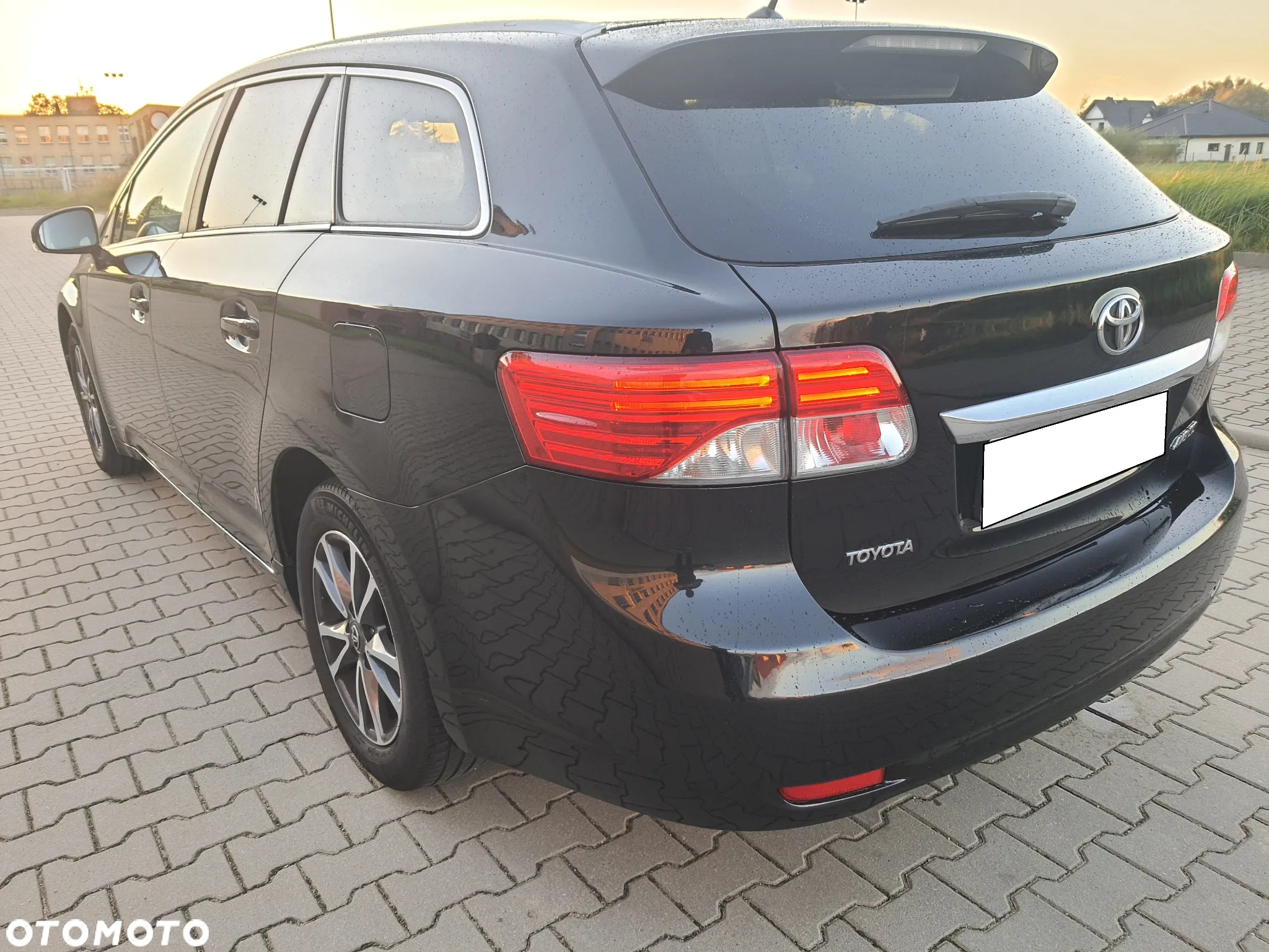 Toyota Avensis 1.8 Business Edition - 8