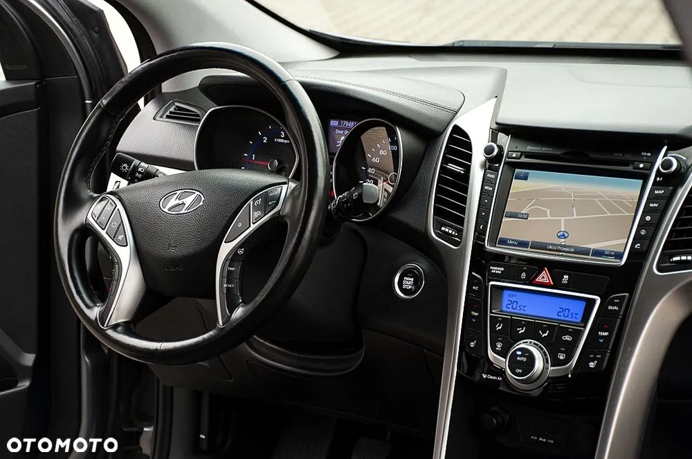 Hyundai i30 1.6 CRDi Premium - 34