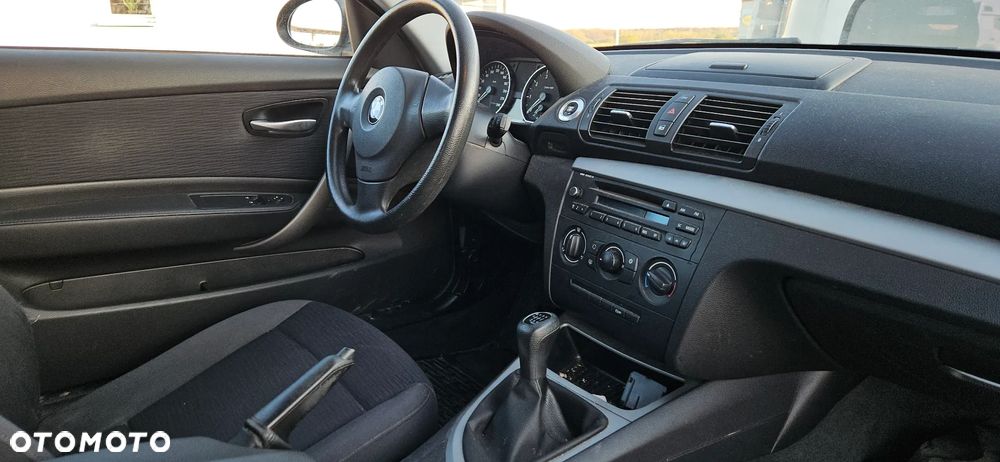 BMW Seria 1 118i - 5