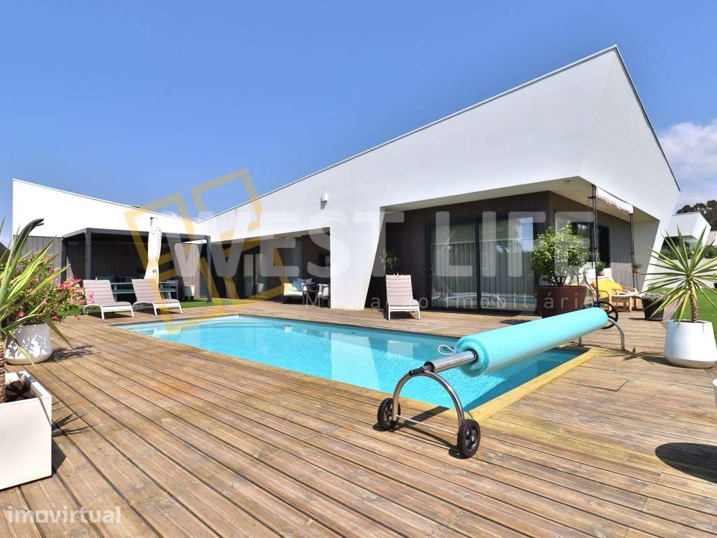 Moradia T4 Térrea com Piscina Aquecida e Jardim em Mafra | EXCLUSIV... - Grande imagem: 2/39
