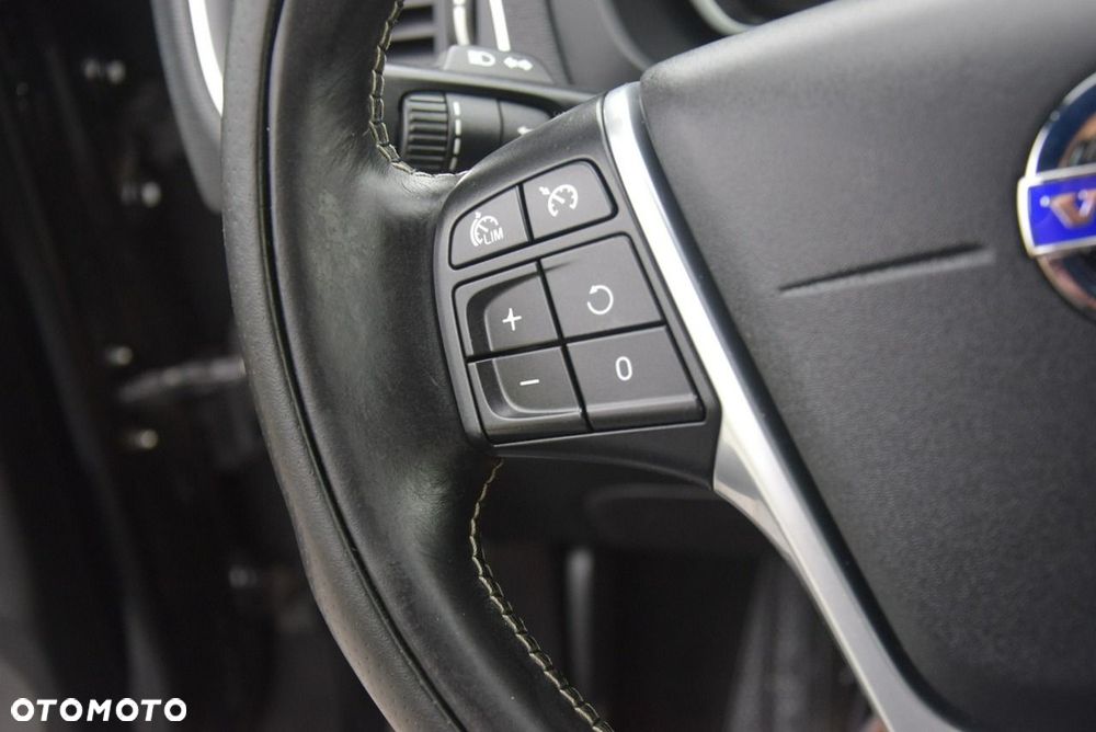 Volvo V40 D2 - 33