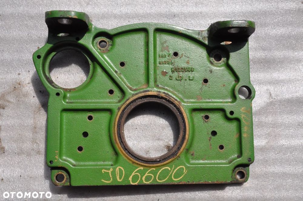 POKRYWA DEKIEL OBUDOWA SILNIKA JOHN DEERE 6600 NR R122548