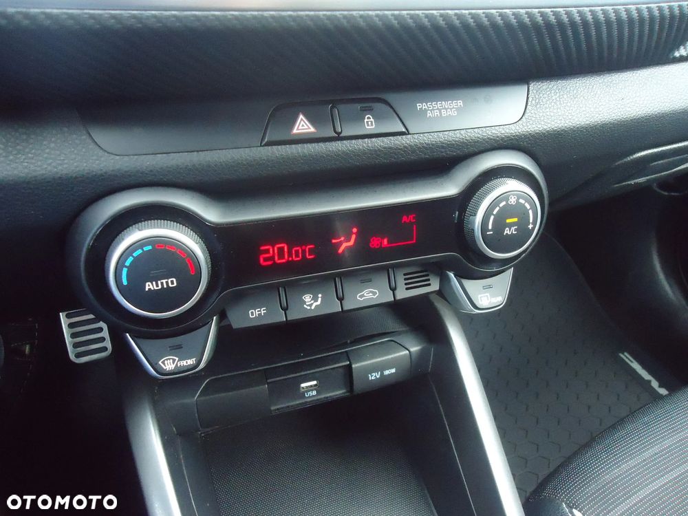 Kia Stonic 1.0 T-GDI GT Line - 16