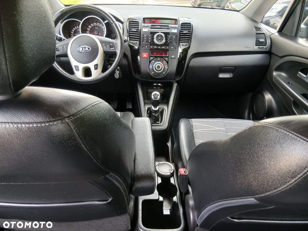 Kia Venga 1.4 CVVT Dream Team Edition - 33