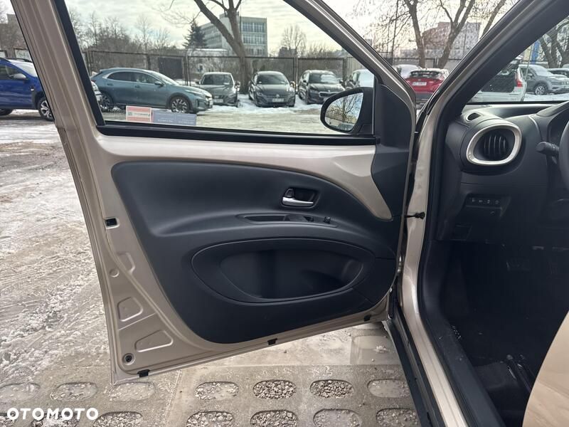 Toyota Aygo X 1.0 VVT-i Style CVT - 17
