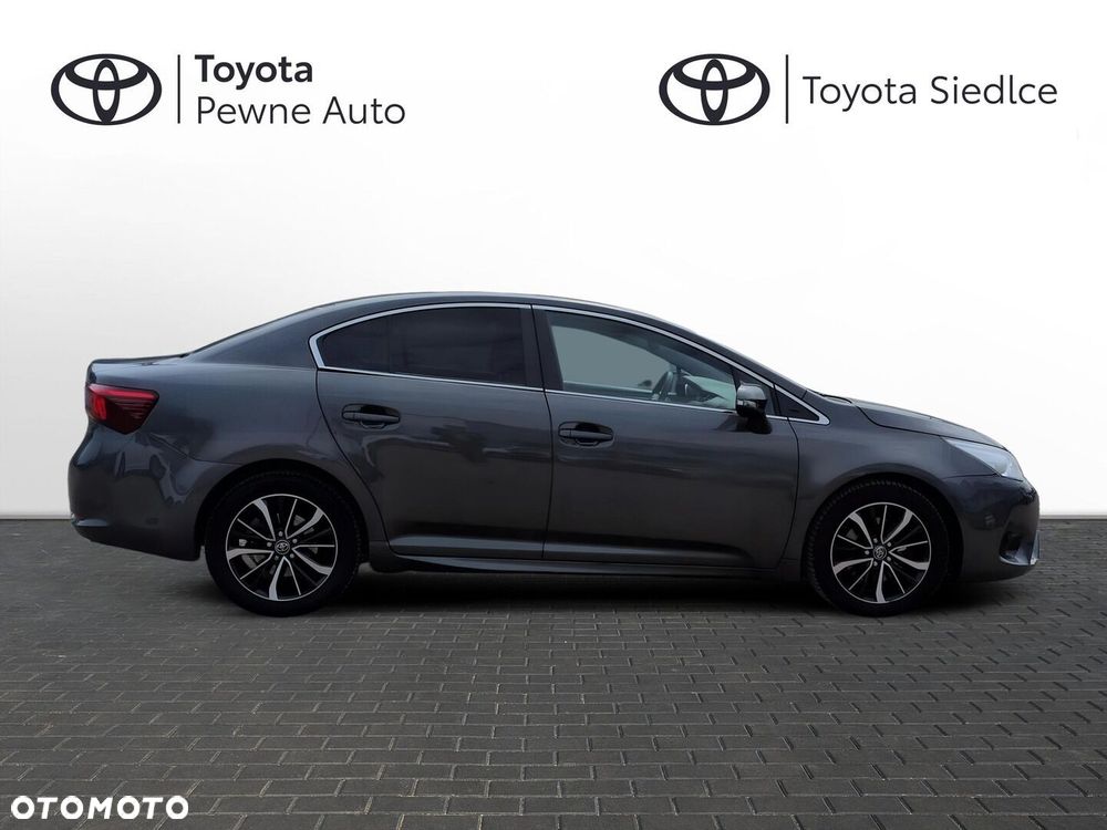 Toyota Avensis 2.0 D-4D Premium - 9