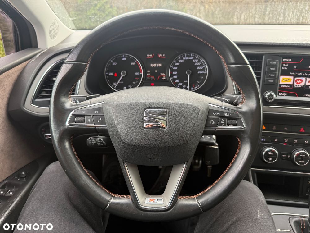 Seat Leon Sportstourer 2.0 TDI Start&Stop 4Drive DSG X-Perience - 34