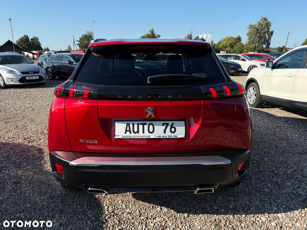 Peugeot 2008 PureTech 130 EAT8 Allure - 4