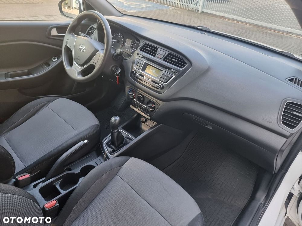Hyundai i20 1.2 BlueDrive Classic + - 16