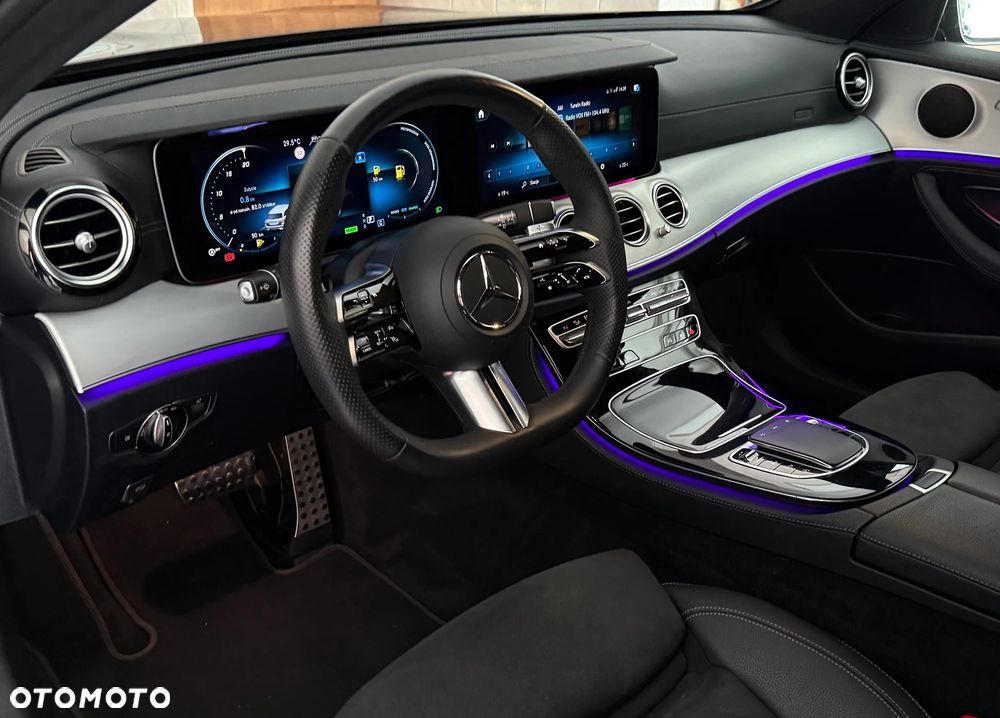 Mercedes-Benz Klasa E 220 d 4-Matic AMG/Avantgarde - 11