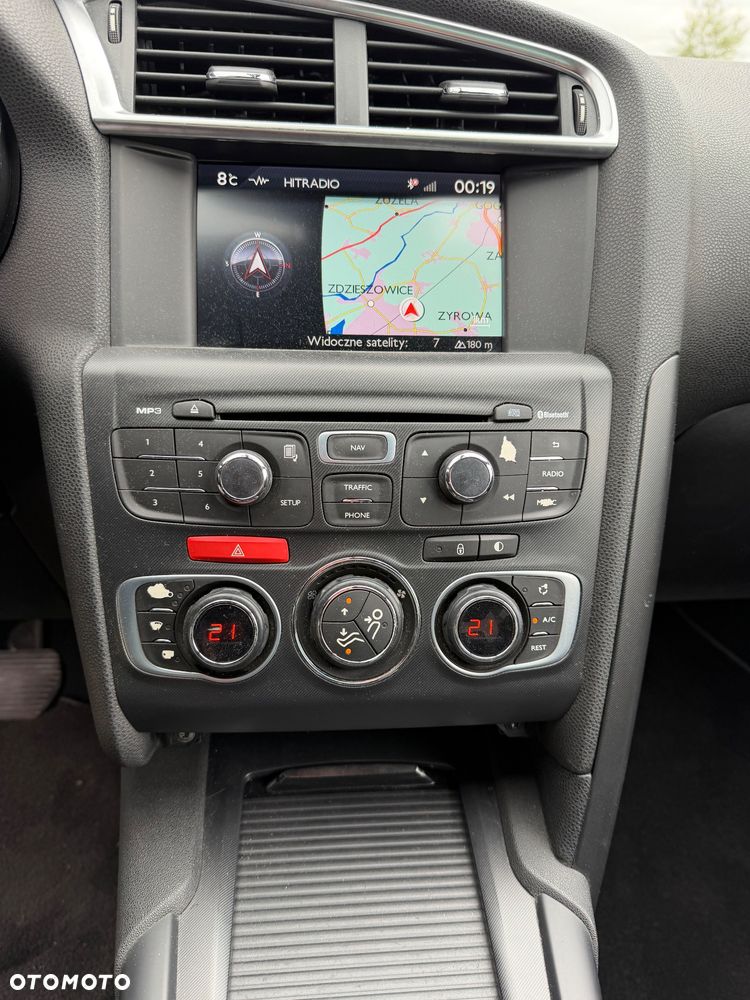 Citroën DS4 e-HDi 115 ETG6 SoChic - 16