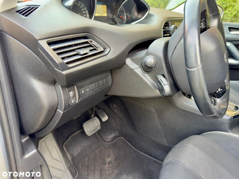 Peugeot 308 1.6 BlueHDi Active S&S - 15