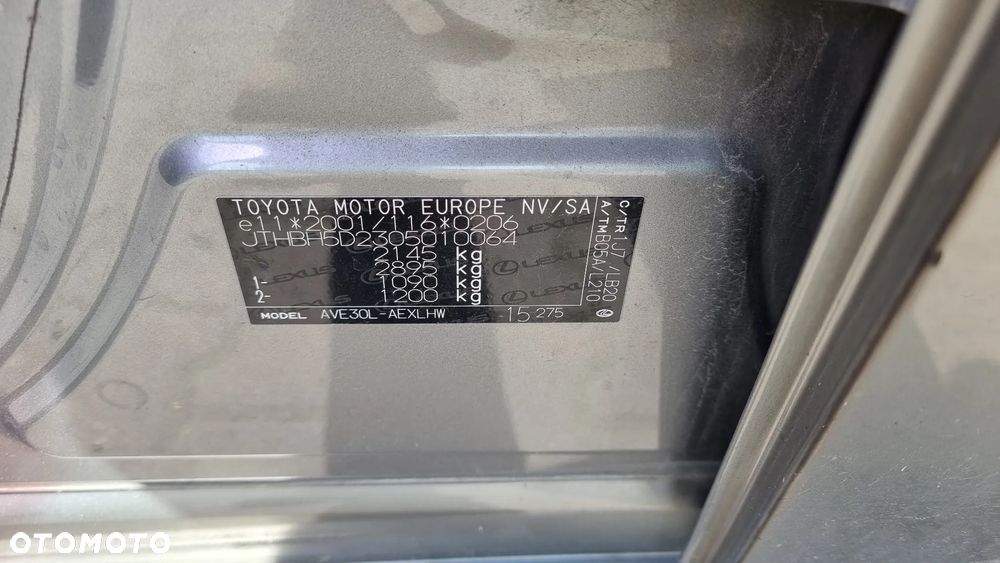 Lexus IS 300h Elegance - 25