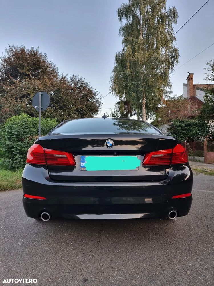 BMW Seria 5 520d xDrive AT - 2