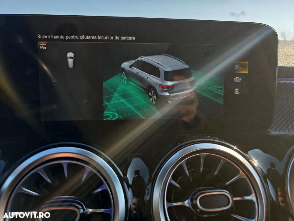 Mercedes-Benz GLB - 18