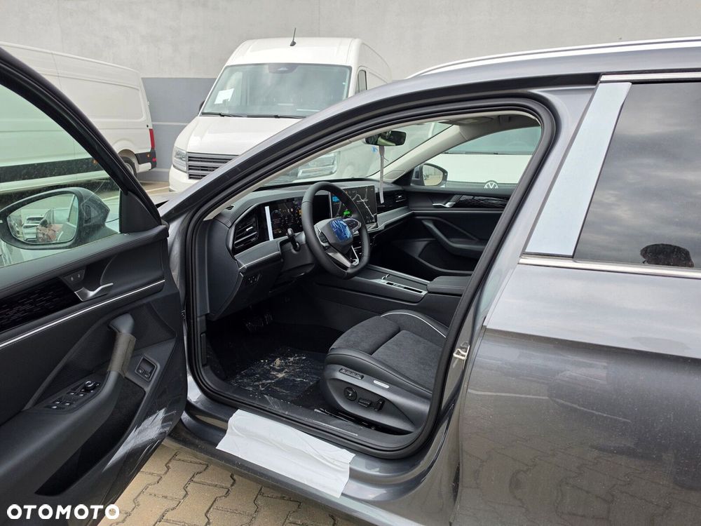 Volkswagen Passat Variant 1.5 TSI eHybrid PHEV 150kW Business Plus DSG - 20